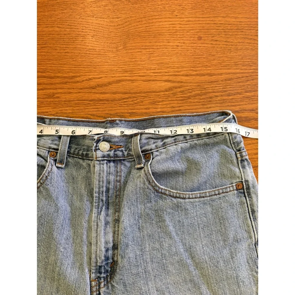 Levis 505 Regular Fit Denim Shorts Mens 33 Medium Wash Blue Cotton Jean Y2K